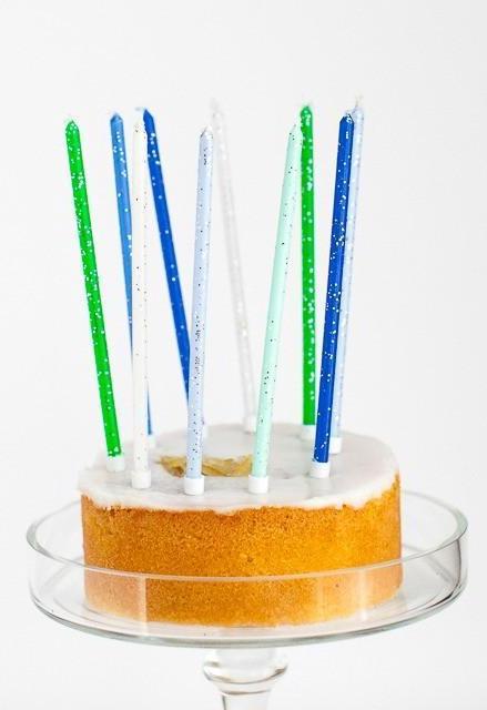 Velas Degradado de Tonos Azul con Glitter Plateado (24 Velas)